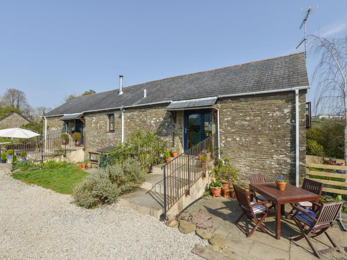 Lily Cottage Looe Bagian luar foto