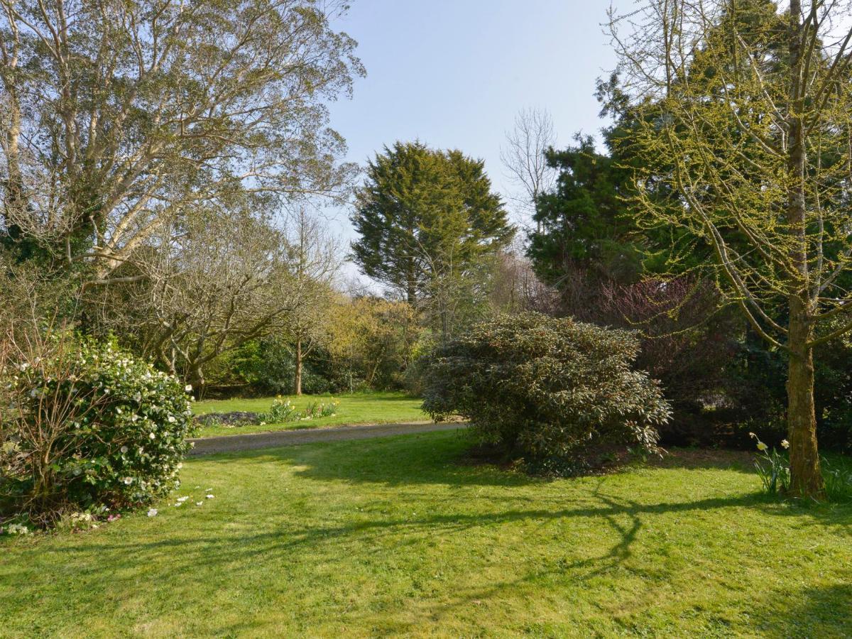 Lily Cottage Looe Bagian luar foto