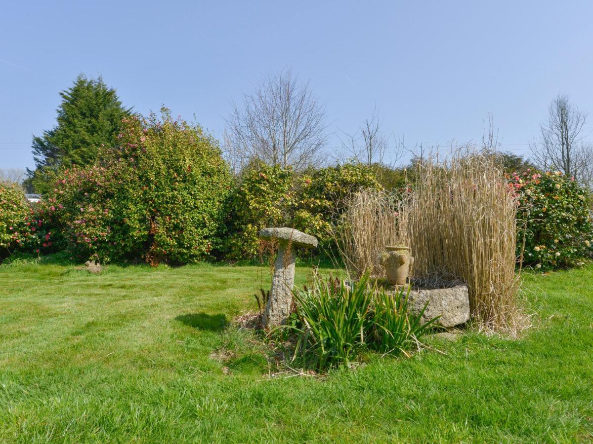 Lily Cottage Looe Bagian luar foto