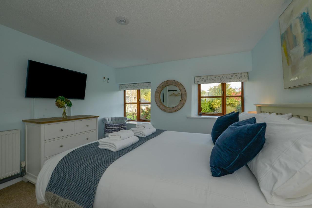 Lily Cottage Looe Bagian luar foto