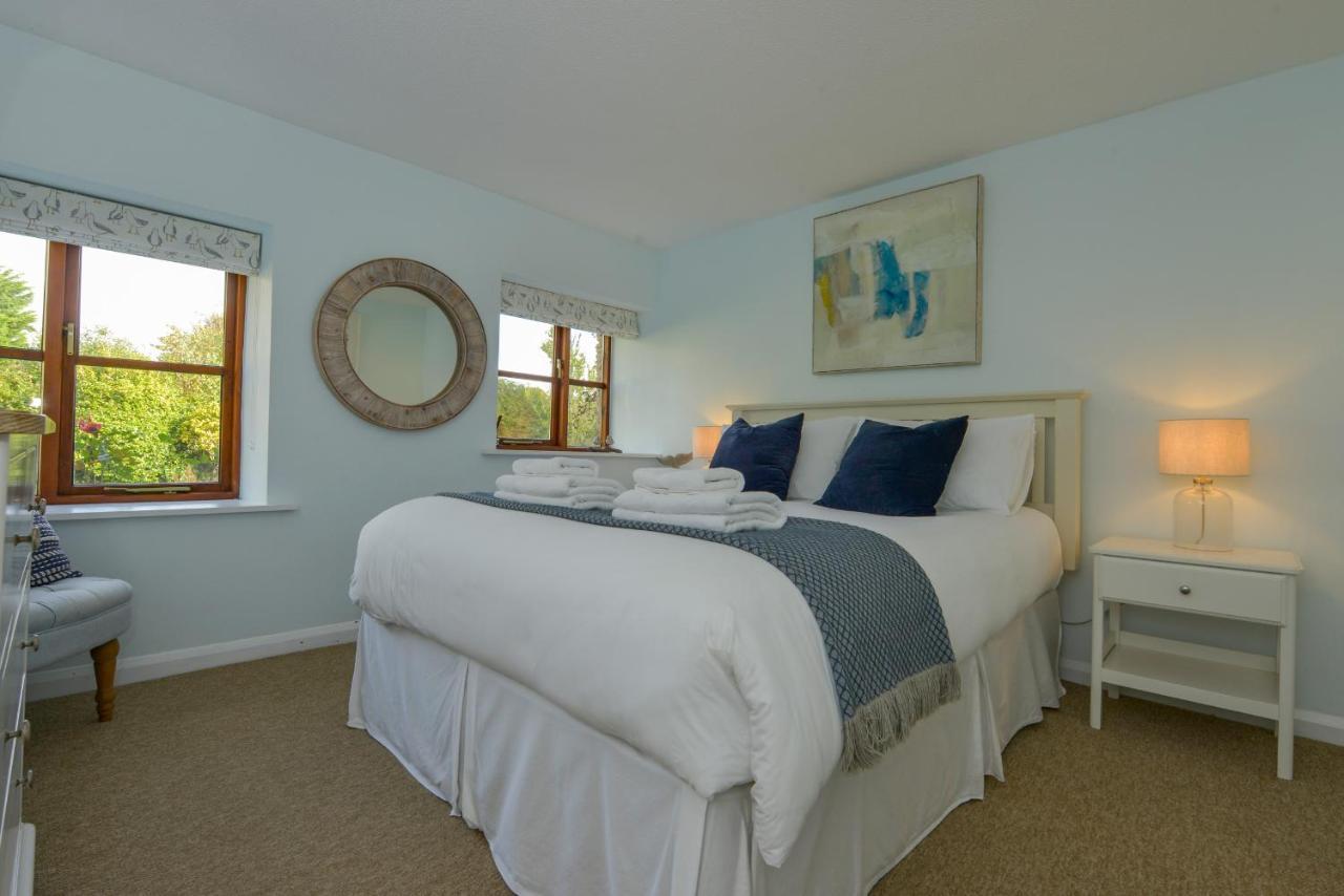 Lily Cottage Looe Bagian luar foto