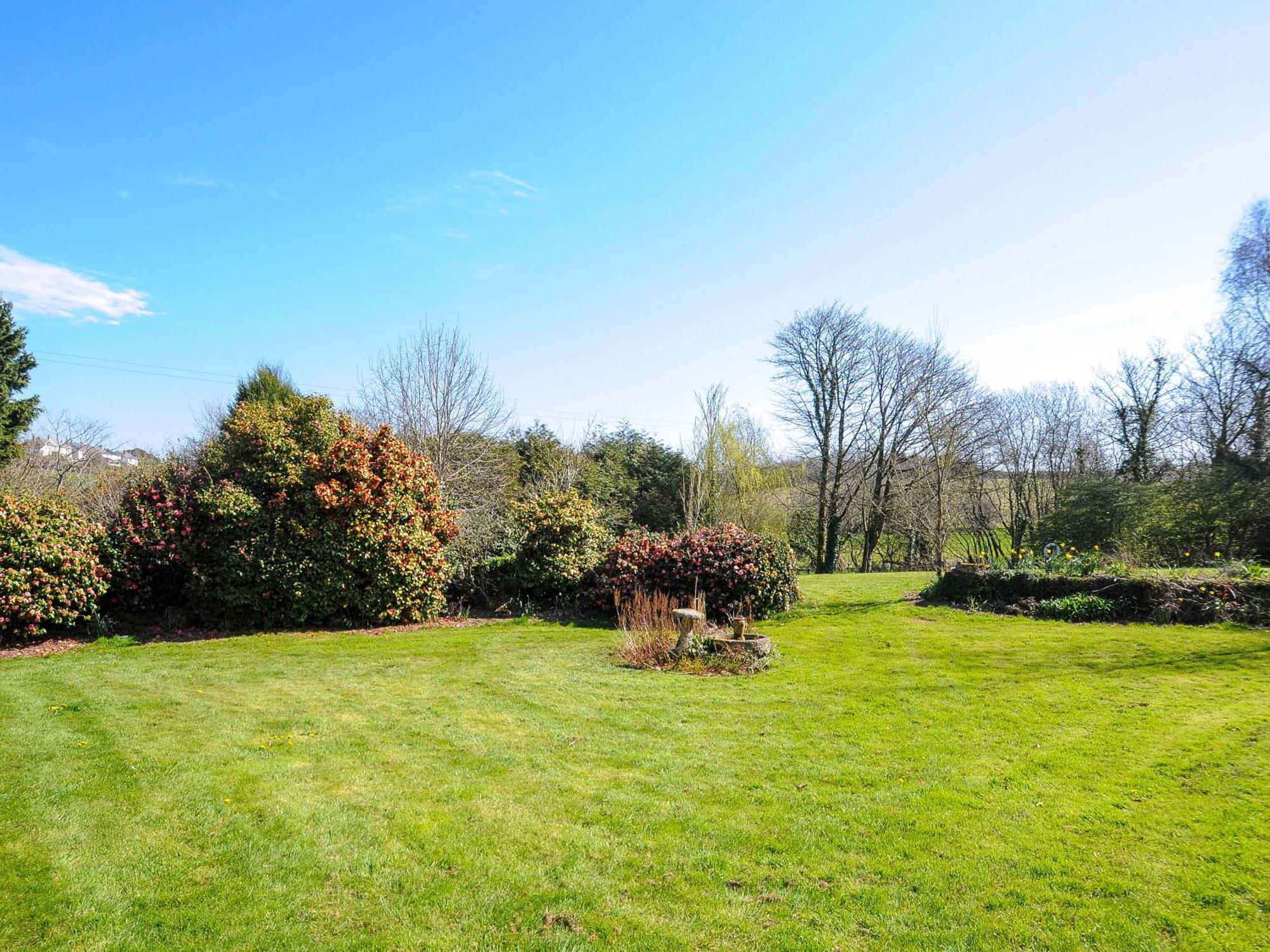 Lily Cottage Looe Bagian luar foto